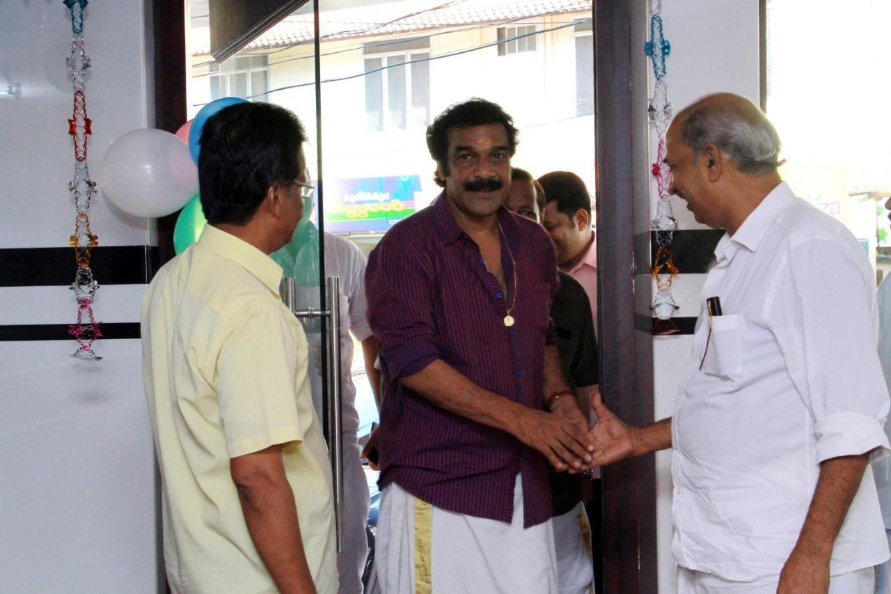 Devanganam Residency Hotel Guruvayur Exterior photo
