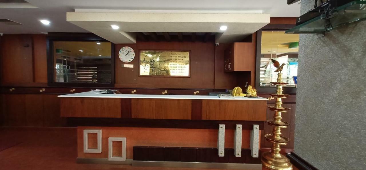 Devanganam Residency Hotel Guruvayur Exterior photo