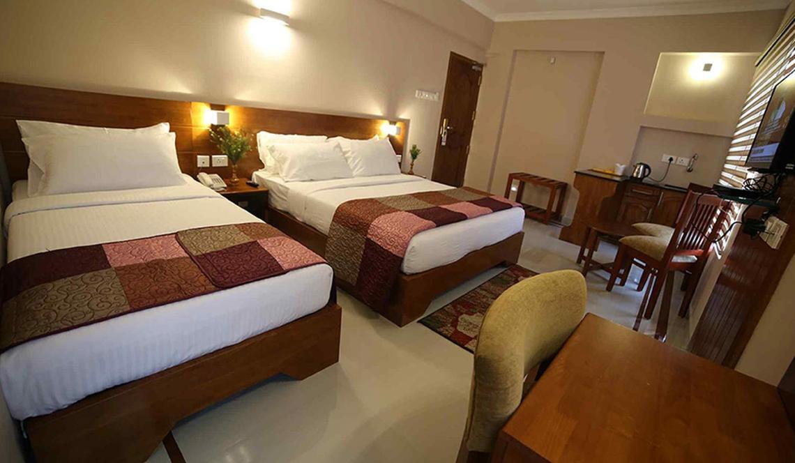 Devanganam Residency Hotel Guruvayur Exterior photo